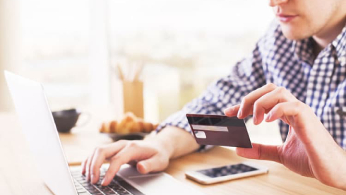 Online shoppen met een debit card